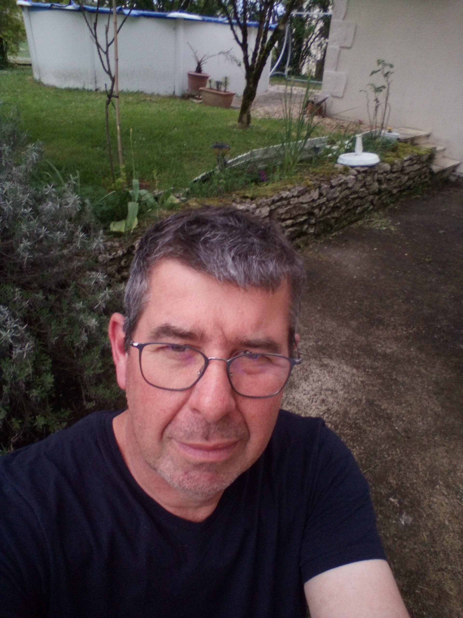 Yugo, 45 ans, LaRoque-Esclapon