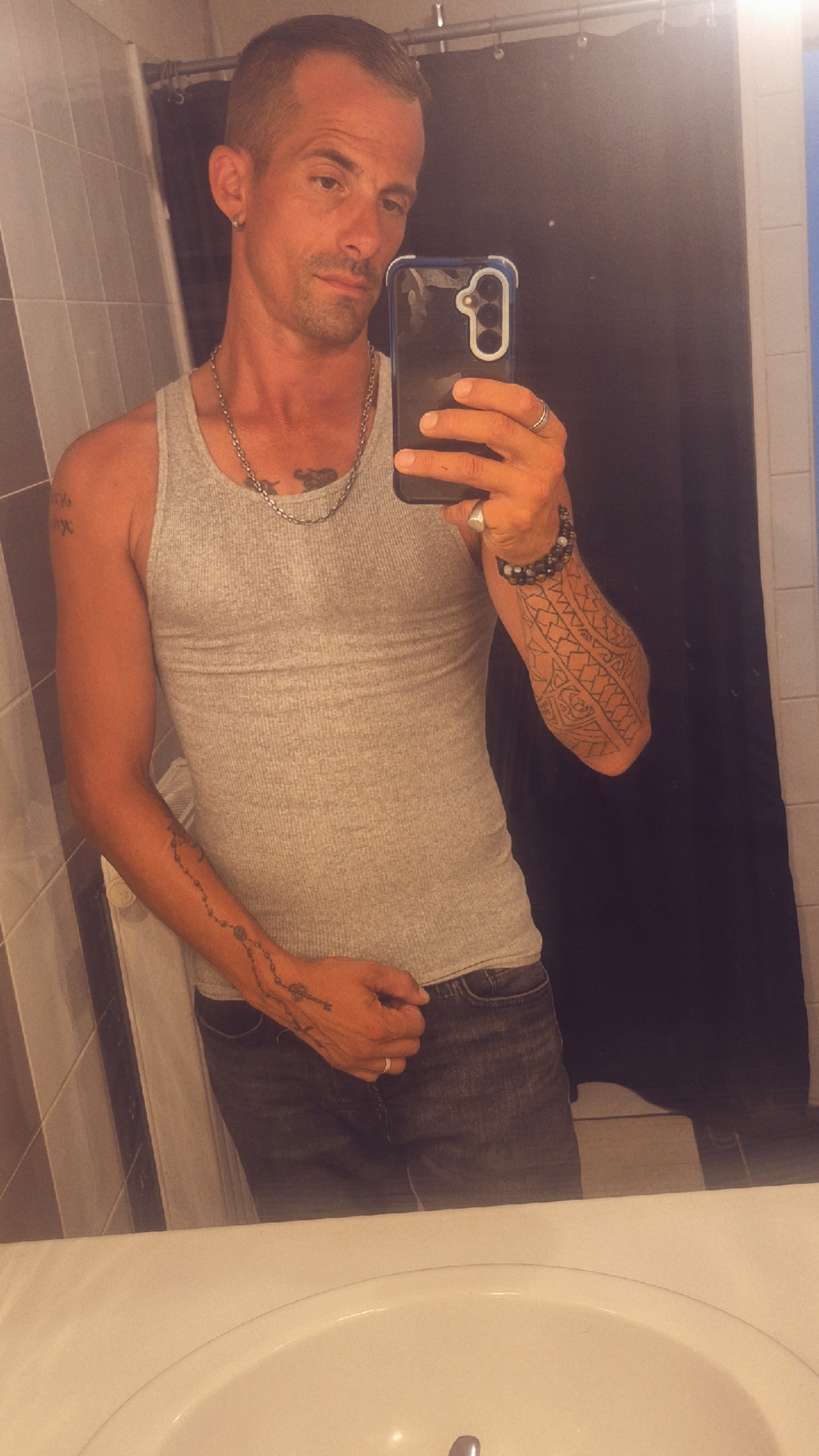 Carlito, 35 ans, Entrecasteaux
