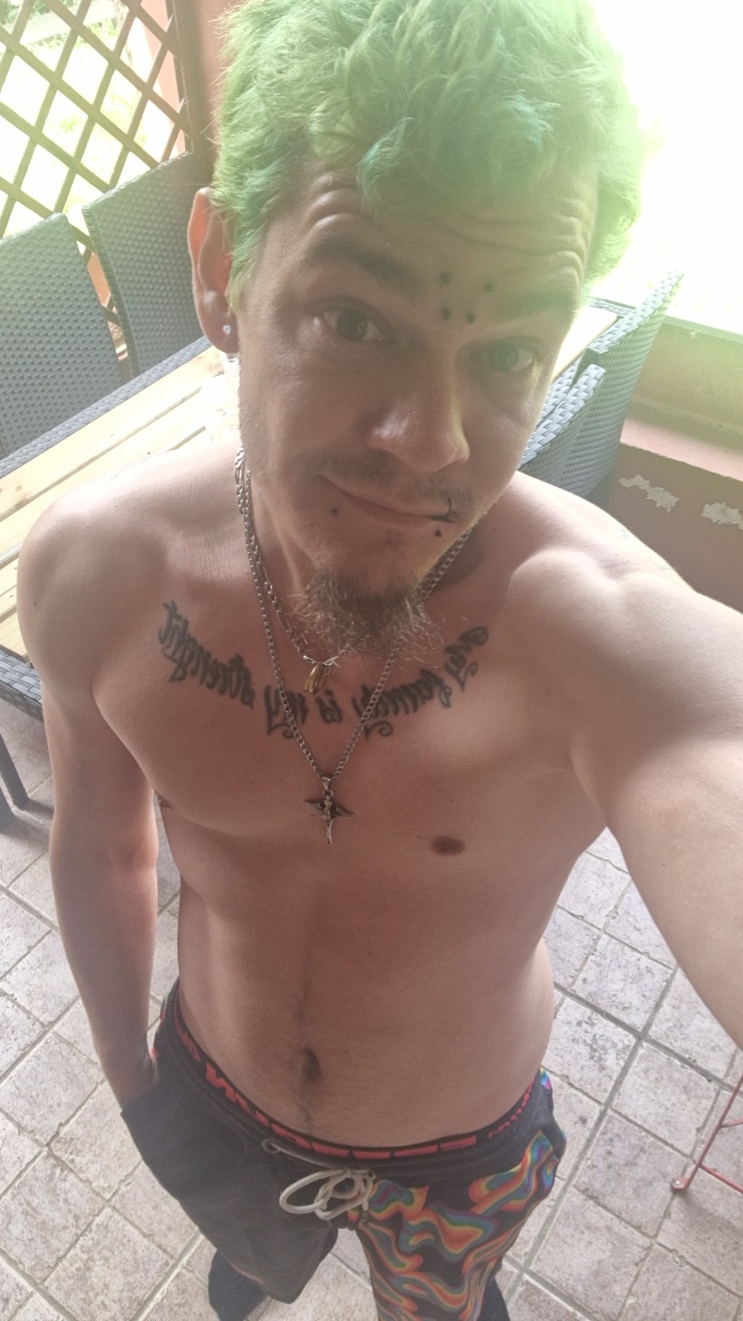Embarek, 28 ans, LaMartre
